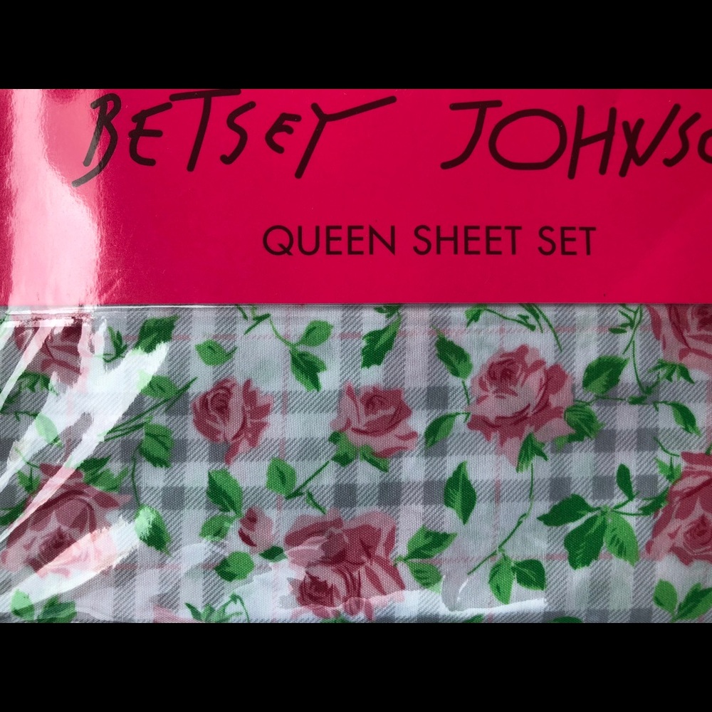Betsey Johnson queen sheet set floral